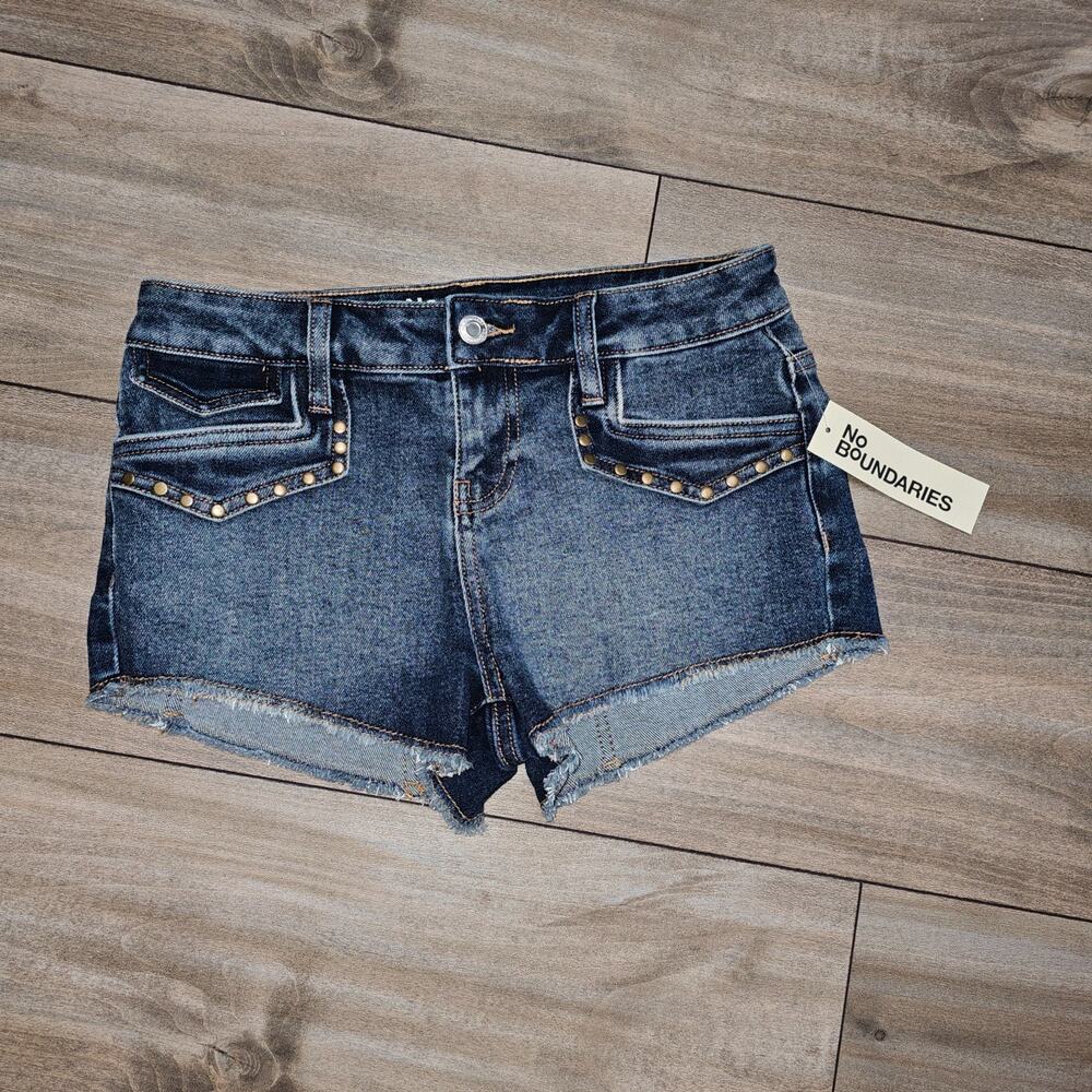 No Boundaries Women’s Denim Shorts Size 0 | Blue Mid Rise Studded 5-Pock00